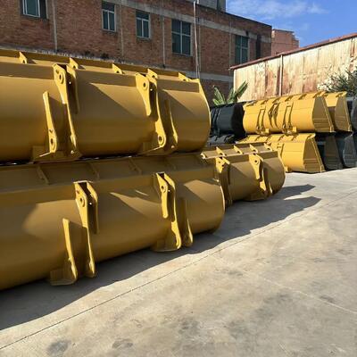 Excavator and forklift buckets: 0.5 cubic meters, 0.8 cubic meters, 1 cubic meter, 3 meters, 3.1 meters.